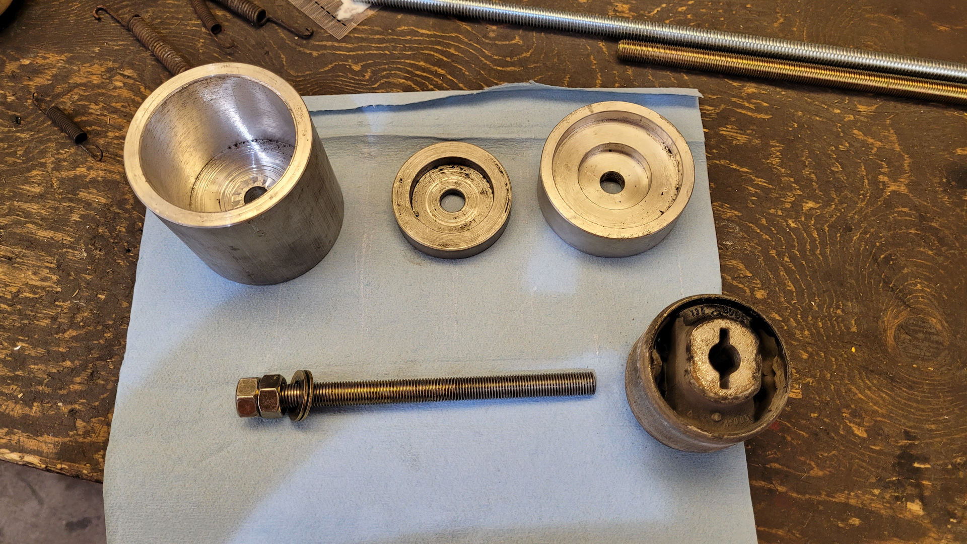 Trailing link bushing replacement press tools, dimensions and images